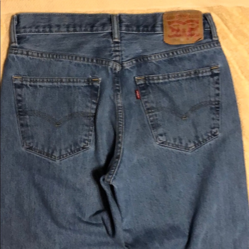 Levi’s blue jeans 550 W33 L30